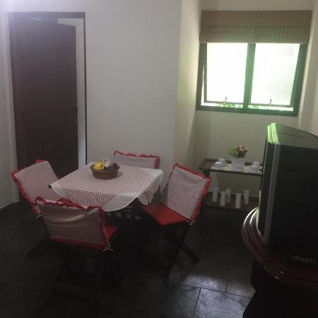 Apto. No Terreo Enseada Ubatuba Com Piscina P/ 5 Pessoas Exterior photo